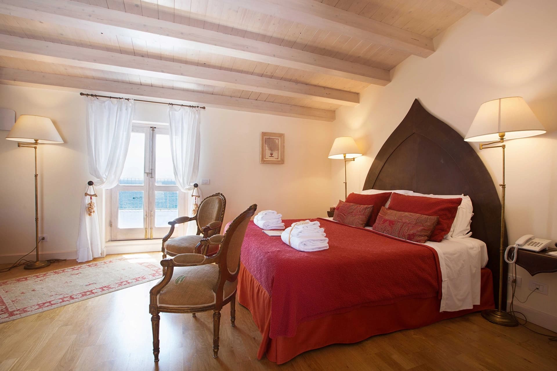 Suite Coral Room